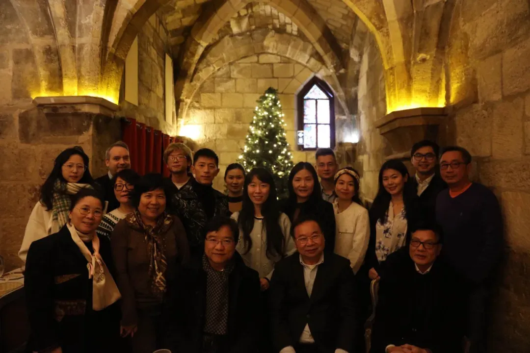 广东外语外贸大学法国校友举办了座谈会 广东外语外贸大学法国校友举办了座谈会
